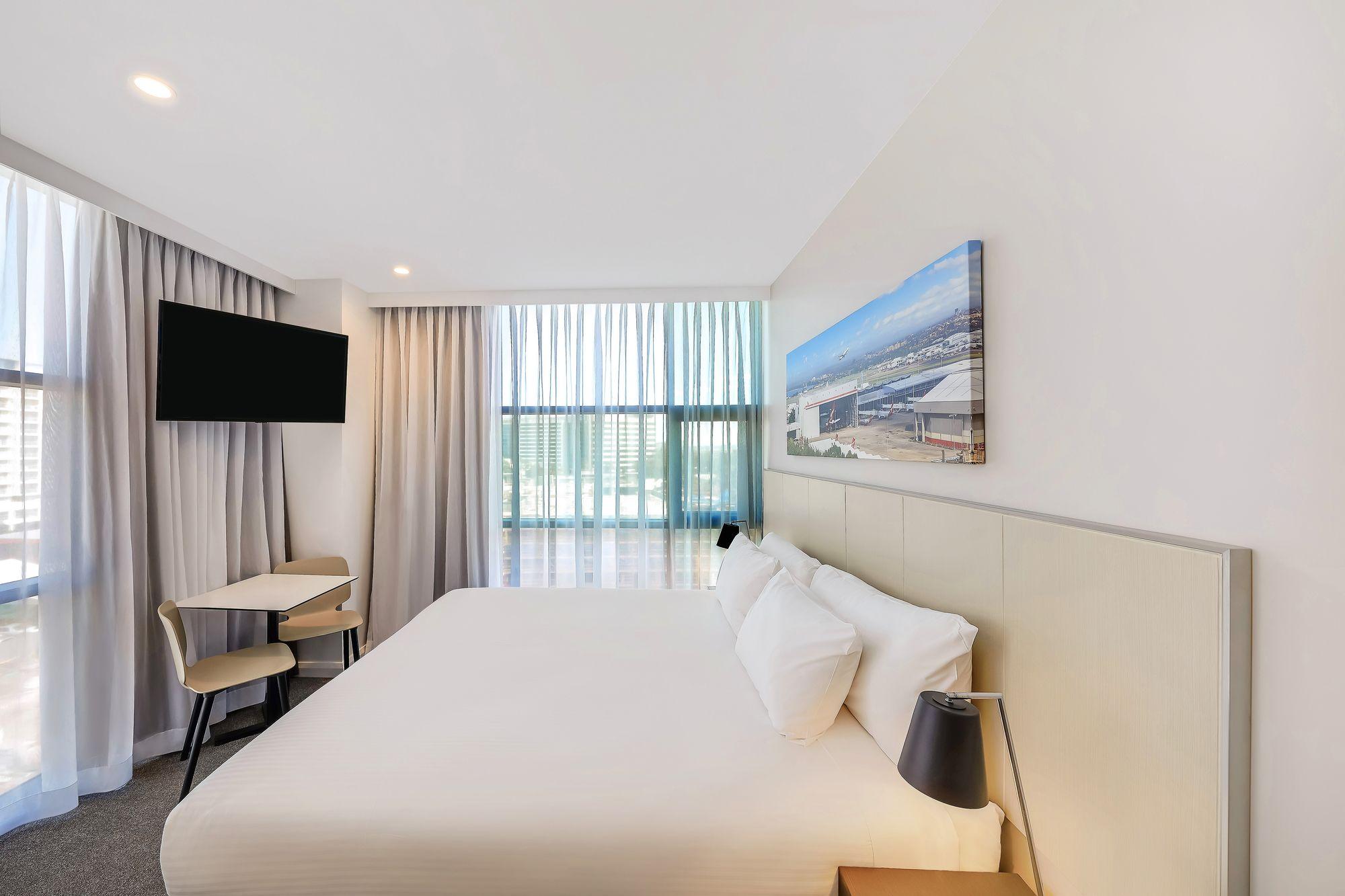 Travelodge Hotel Sydney Airport Екстериор снимка A room at the hotel